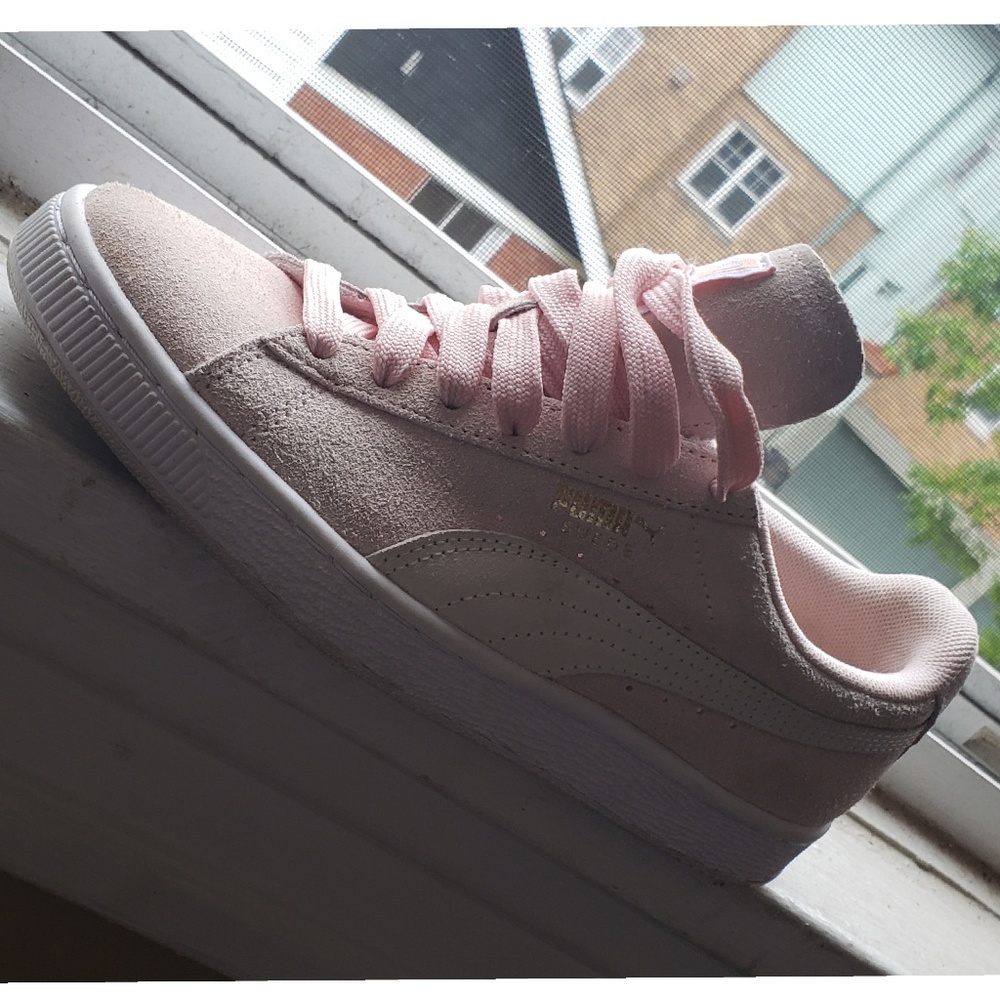 Suede Pink Pumas
